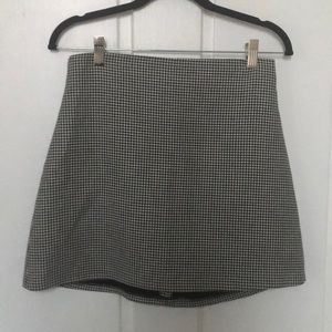 Zara houndstooth mini skirt A-line size M